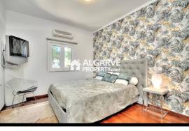 Lovely and modern 4 bedroom villa in a quiet residential area in Vilamoura, Algarve