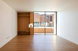 Excellent three-bedroom villa with swimming pool and garden in Vilamoura.