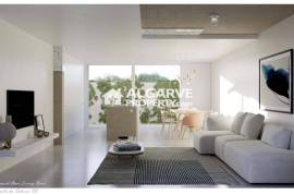 Unique Villa in the Heart of Faro with Patio and Strong Potential