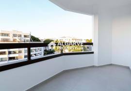 Fully renovated 2 bedroom apartment close to the golf courses and Marina in Vilamoura