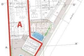 Semi-Detached 4-Bedroom Villa with Pool in Gambelas, Faro