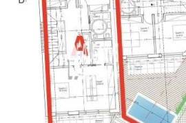 Semi-Detached 4-Bedroom Villa with Pool in Gambelas, Faro