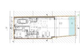 Townhouse in the Heart of Faro with 157 sq.m., Garage and Patio