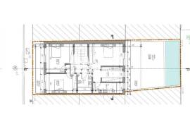 Townhouse in the Heart of Faro with 157 sq.m., Garage and Patio