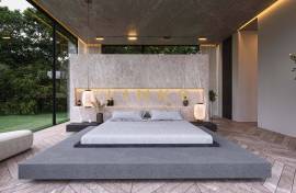 Unique Glass House: A Reimagined 3-Bedroom Home