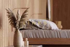 LABYRINTH: 4-Bedroom Cliff & Beachfront Home