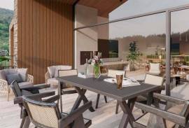 IMPOSING NEW BUILD SEMI-DETACHED HOUSE IN THE INCLES VALLEY