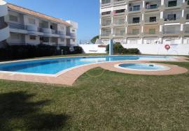 Spacious 1-bedroom apartment in a private condominium – Vilamoura