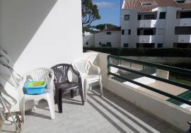 Spacious 1-bedroom apartment in a private condominium – Vilamoura