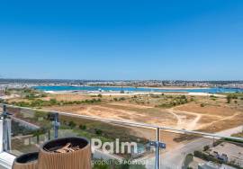 3+1-Bedroom Apartment with Stunning Views & Jacuzzi | Marina of Portimão
