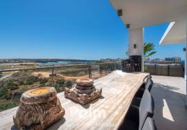 6-Bedroom Penthouse with Panoramic Views &  Jacuzzi | Marina de Portimão