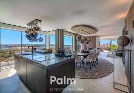 6-Bedroom Penthouse with Panoramic Views &  Jacuzzi | Marina de Portimão