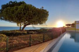 2-bedroom Villa with Sea Views in Benagil Beach | Lagoa e Carvoeiro, Algarve