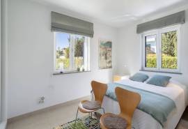 Tavira – Comfortable 4-bedroom villa with garden, pool and rooftop views