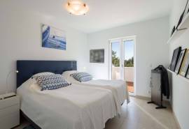 Tavira – Comfortable 4-bedroom villa with garden, pool and rooftop views