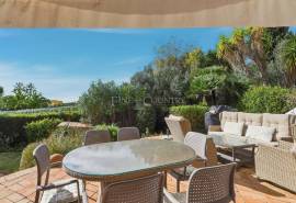 Carvoeiro – 3-bedroom single-storey villa with pool, garage and sea views