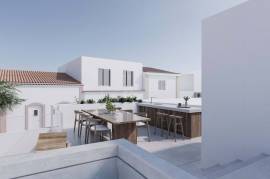 Townhouse in the centre of Ferragudo