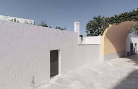 Townhouse in the centre of Ferragudo