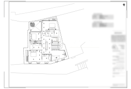 Townhouse in the centre of Ferragudo