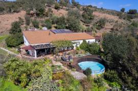 Tavira - 2+1 peaceful property tucked away in the countryside hills