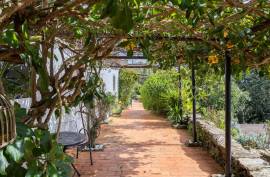 Tavira - 2+1 peaceful property tucked away in the countryside hills