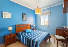 Tavira – 4 bedroom villa with garage and rooftop with sea views.