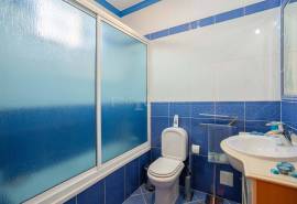 Tavira – 4 bedroom villa with garage and rooftop with sea views.