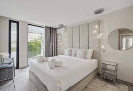 Carvoeiro – Stunning 4-bedroom contemporary villa with sea views