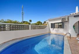 Vale do Lobo – south facing 3 bedroom villa with pool
