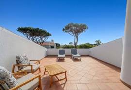Vale do Lobo – south facing 3 bedroom villa with pool