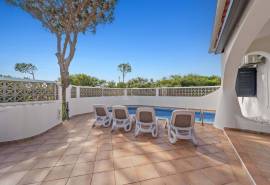 Vale do Lobo – south facing 3 bedroom villa with pool