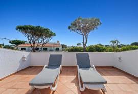 Vale do Lobo – south facing 3 bedroom villa with pool