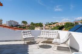 Carvoeiro - 5+2-bedroom villa just a short stroll from the beach of Senhora da Rocha