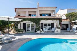 Carvoeiro - 5+2-bedroom villa just a short stroll from the beach of Senhora da Rocha