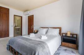 Carvoeiro - 5+2-bedroom villa just a short stroll from the beach of Senhora da Rocha