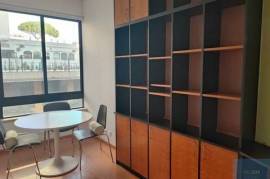 Office Located on Avenida 25 de Abril in Cascais