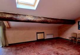 Beautiful Town House Full Of Character Offering 195 M2 Of Living Space, A Delightful Courtyard With Jacuzzi And A Pleasant Terrace, In The Heart Of The Center