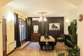 Beautiful Town House Full Of Character Offering 195 M2 Of Living Space, A Delightful Courtyard With Jacuzzi And A Pleasant Terrace, In The Heart Of The Center