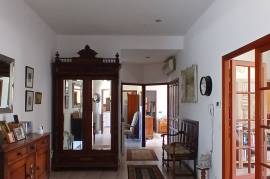 Charming Single Storey Villa With 190 M2 Of Living Space On A 3135 M2 Landscaped Plot With Pool Superb