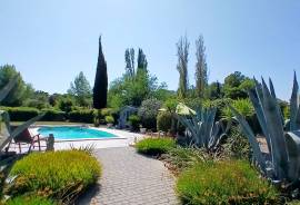 Charming Single Storey Villa With 190 M2 Of Living Space On A 3135 M2 Landscaped Plot With Pool Superb