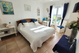 Superb Single-Storey Villa With 140 M2 Of Living Space Plus Converted Garage On 1161 M2 Of Land, On The Edge Of The Village With Unobstructed Views.