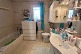 Superb Single-Storey Villa With 140 M2 Of Living Space Plus Converted Garage On 1161 M2 Of Land, On The Edge Of The Village With Unobstructed Views.