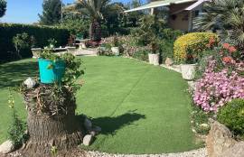 Superb Single-Storey Villa With 140 M2 Of Living Space Plus Converted Garage On 1161 M2 Of Land, On The Edge Of The Village With Unobstructed Views.