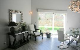 Superb High-End Single Storey Villa And Independent Guest Cottage On A Magnificent Landscaped Plot Of 5500 M2 With Pool, Horse Stalls And Spectacular Views. Superb High-End Single Storey Villa And Independent Guest Cottage On A Magnificent Landscaped Plot Of 5500 M2 With Pool, Horse Stalls And Spectacular Views.