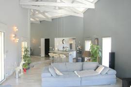 Superb High-End Single Storey Villa And Independent Guest Cottage On A Magnificent Landscaped Plot Of 5500 M2 With Pool, Horse Stalls And Spectacular Views. Superb High-End Single Storey Villa And Independent Guest Cottage On A Magnificent Landscaped Plot Of 5500 M2 With Pool, Horse Stalls And Spectacular Views.