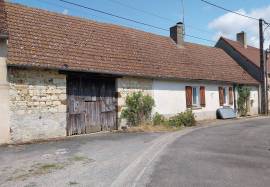 House with barns for sale near Les Herolles, Vienne 86