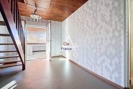 Detached House with Indoor Swimming Pool
