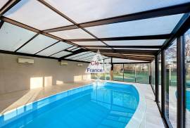 Detached House with Indoor Swimming Pool