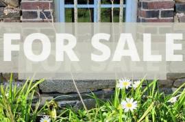 Former Farm House With Outbuildings Former Farm House With Outbuildings