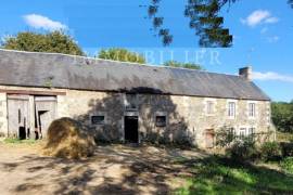 Former Farm House With Outbuildings Former Farm House With Outbuildings